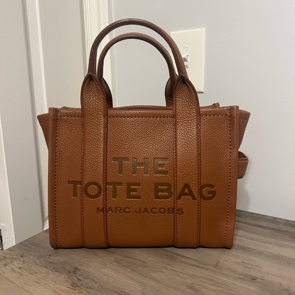 Marc Jacobs Tan Leather Tote